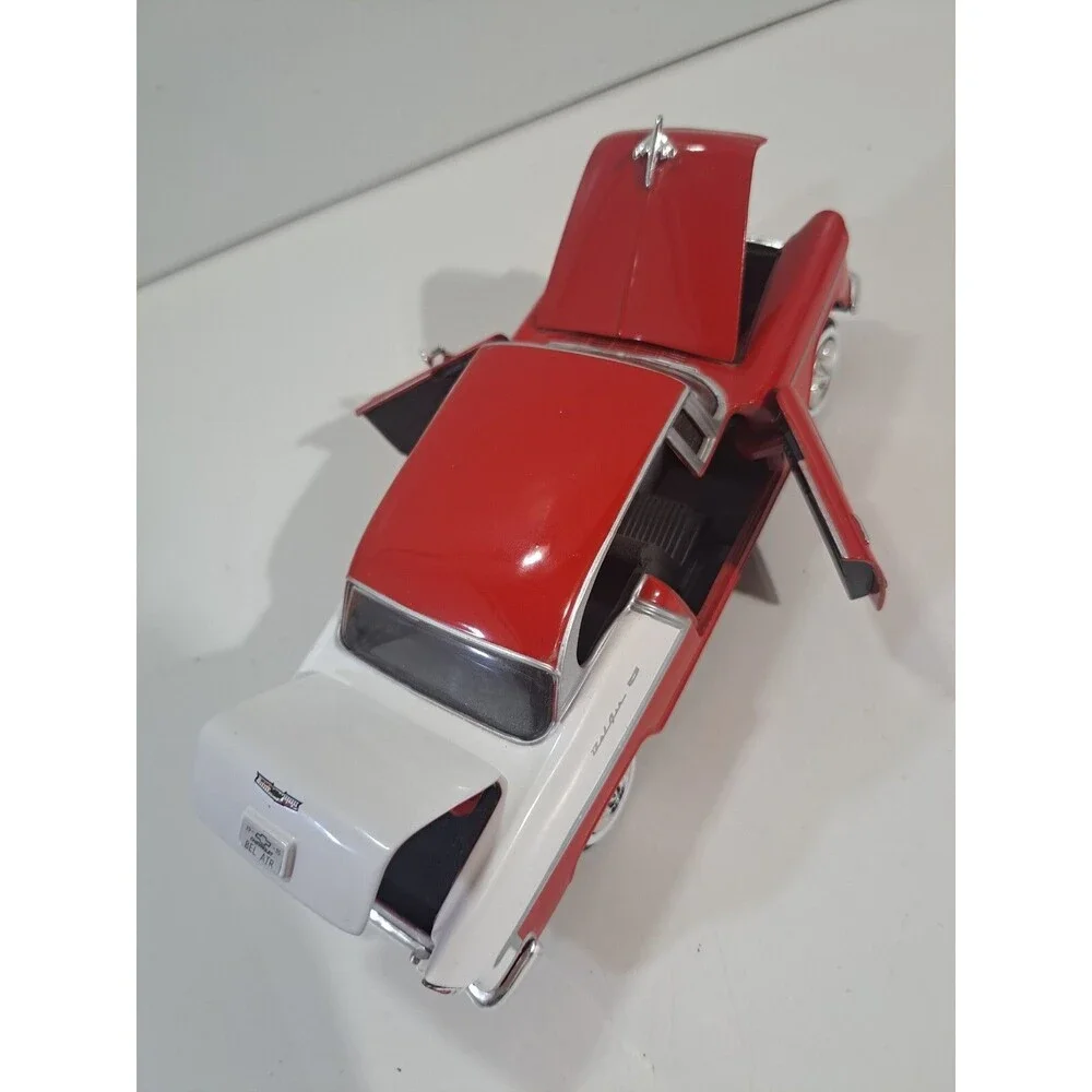 Motor Max 1:24 Die Cast 1955 Chevrolet Bel Air 2dr. Non Post